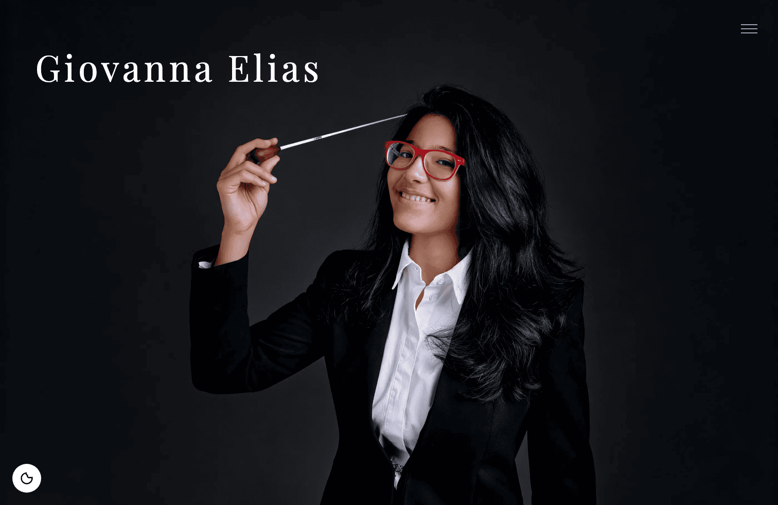 giovanna-elias-hero-desktop